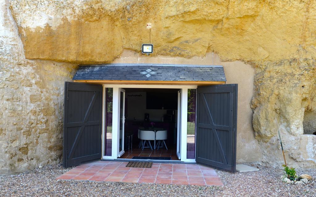 Gites Troglodytes Du Chateau De L'Etoile Vernou-sur-Brenne Chambre photo